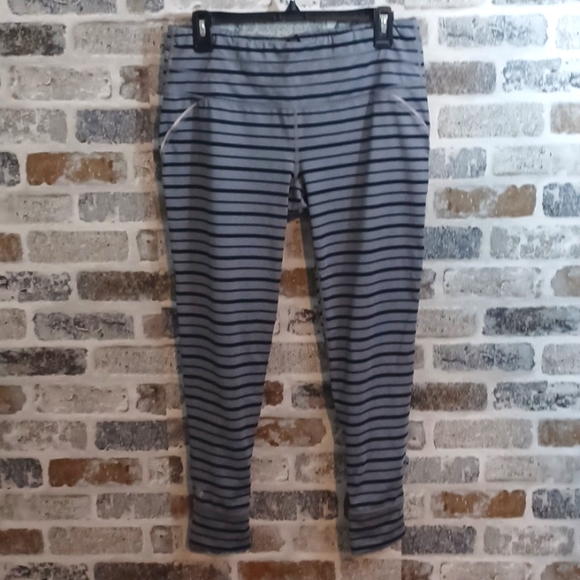 BOGO! Two Athleta Leggings. Relay gray & black and Oasis Contender, sz L - Picture 3 of 13
